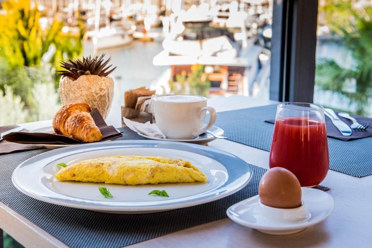 Elegance Boutique Suites Valverde  Ngoại thất bức ảnh
